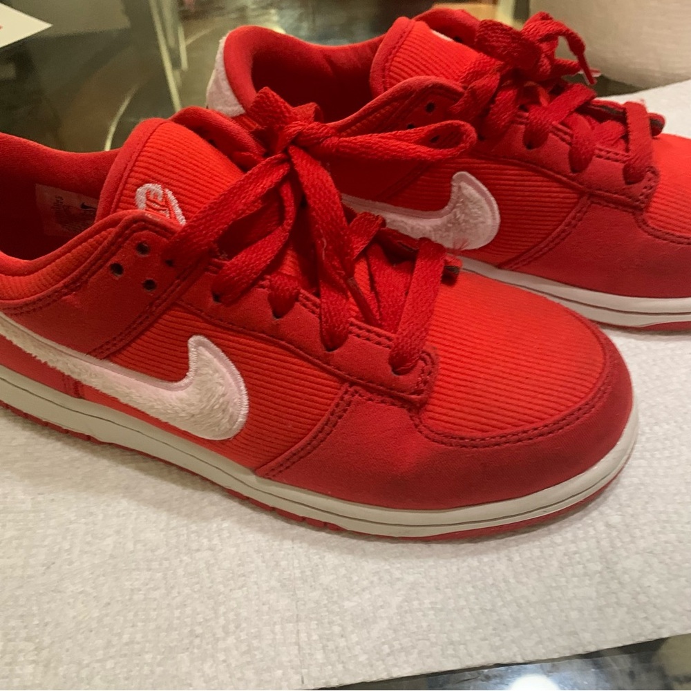 Nike Valentines Dunks ❤️